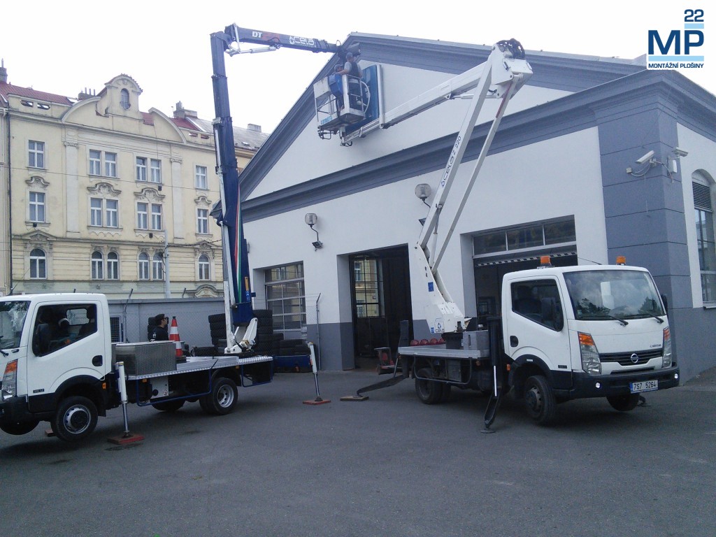 Instalace loga Mercedes M3000 Praha